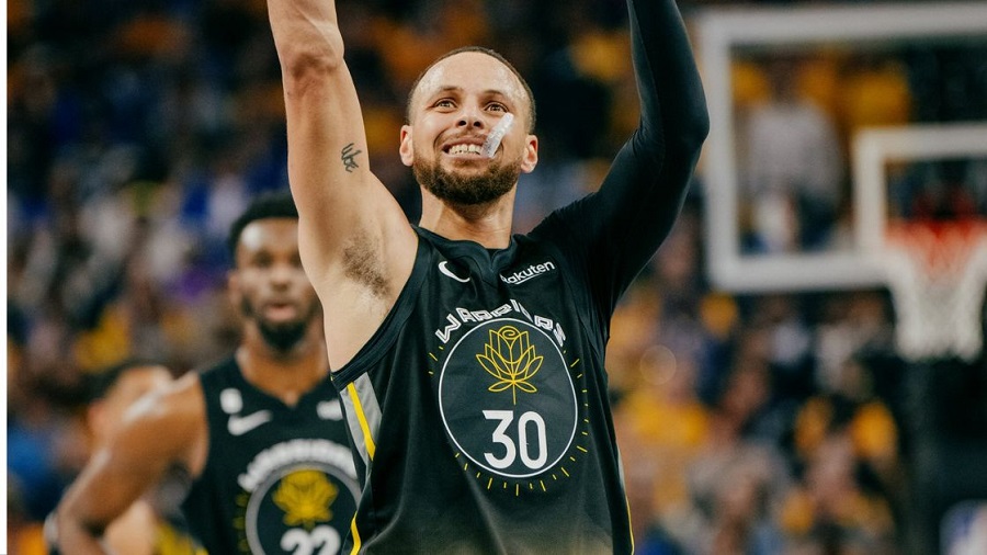 curry blista usred NBA problema